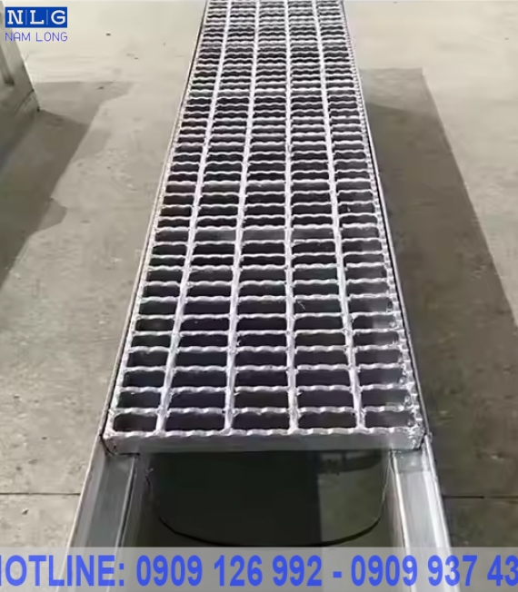 Giá Tấm Đan Rãnh Thoát Nước 
